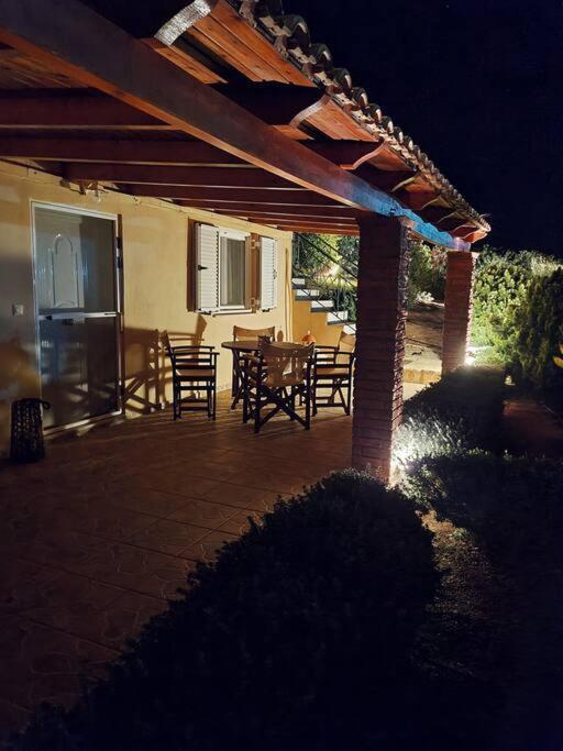 Guesthouse Petrothalassa Porto Heli Exterior foto
